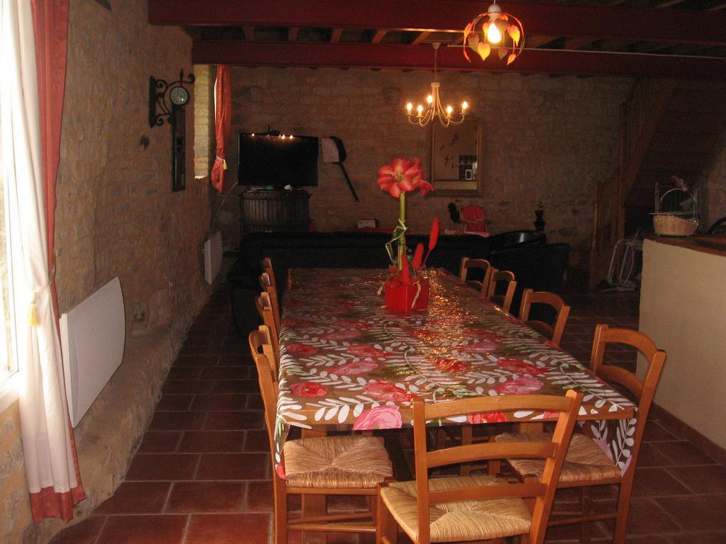 Вилла La Ferme De Montigny Asnieres-en-Bessin Экстерьер фото