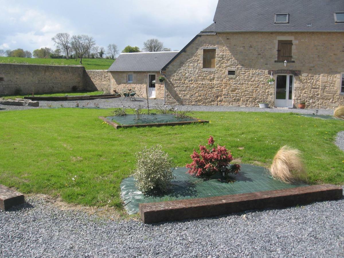 Вилла La Ferme De Montigny Asnieres-en-Bessin Экстерьер фото